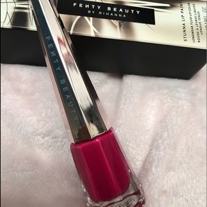 Gently beauty . Lip color